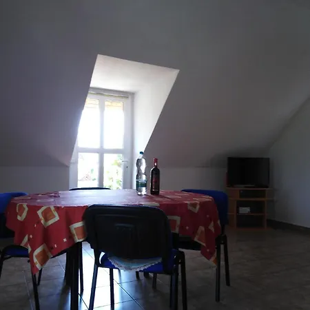 Direkt Am Mit Klima, Garten Und Pool Apartment *