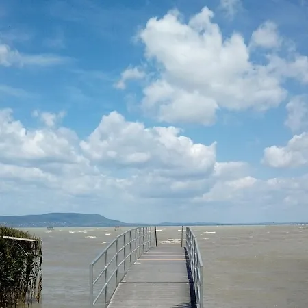 Direkt Am Mit Klima, Garten Und Pool * Balatonmáriafürdő