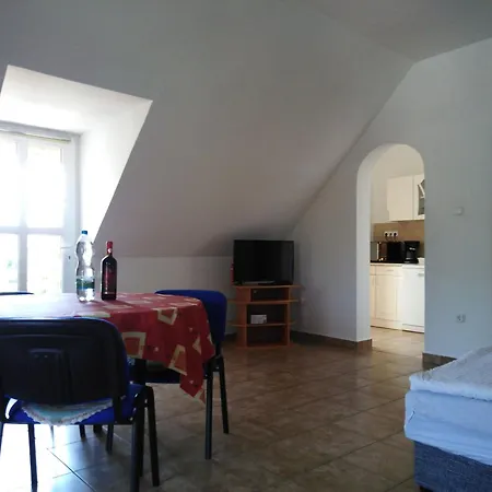 Direkt Am Mit Klima, Garten Und Pool Balatonmáriafürdő