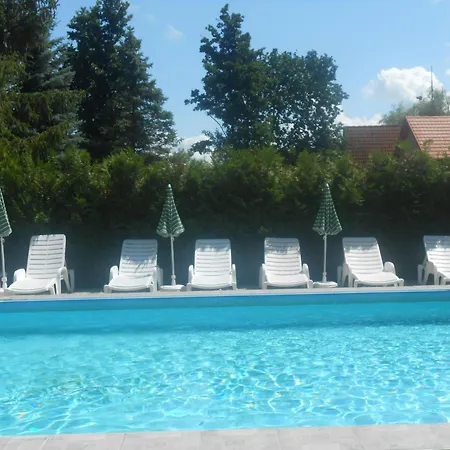 Direkt Am Mit Klima, Garten Und Pool Balatonmáriafürdő
